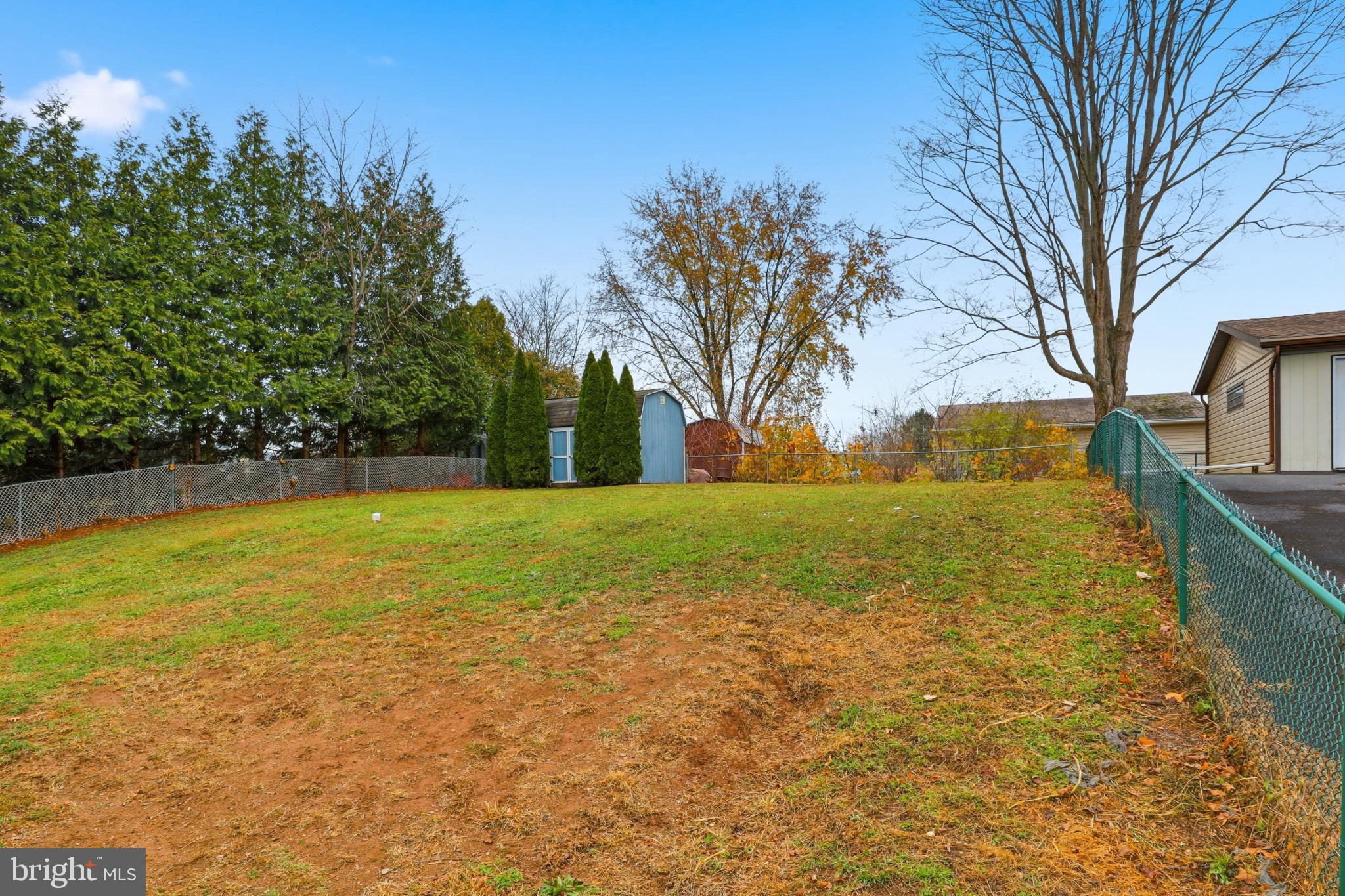 715 CLASTER BOULEVARD