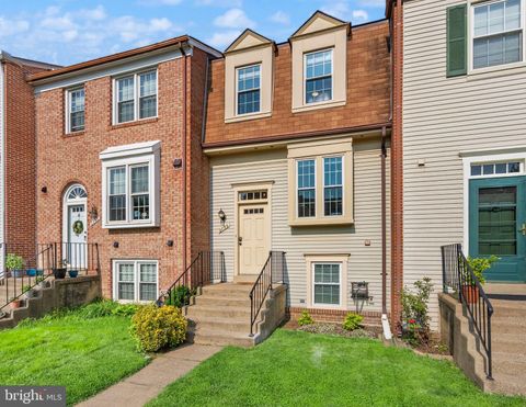 2759 STONE HOLLOW DRIVE VIENNA VA 22180