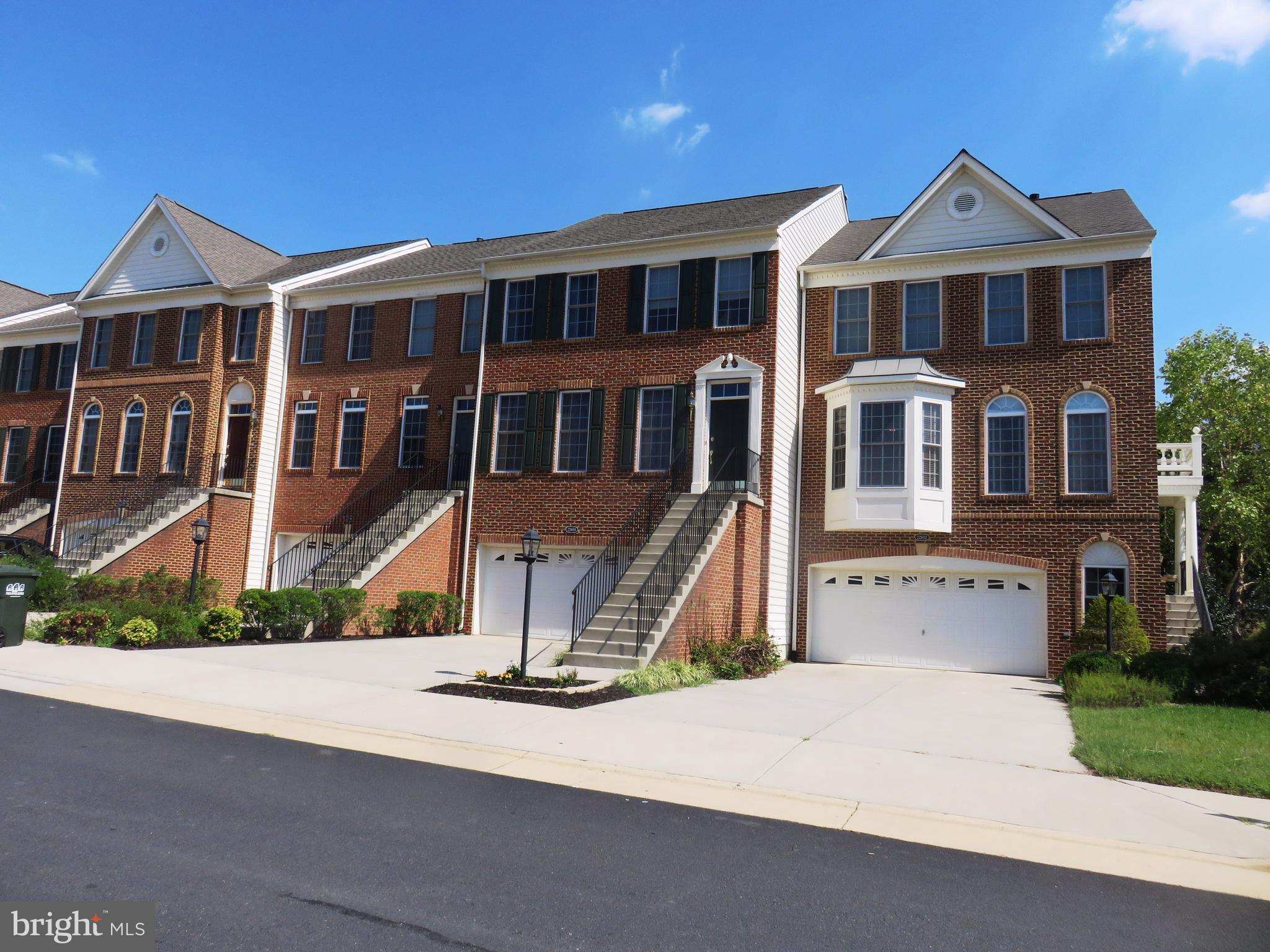 LOUDOUN VALLEY ESTATES - Residential Lease