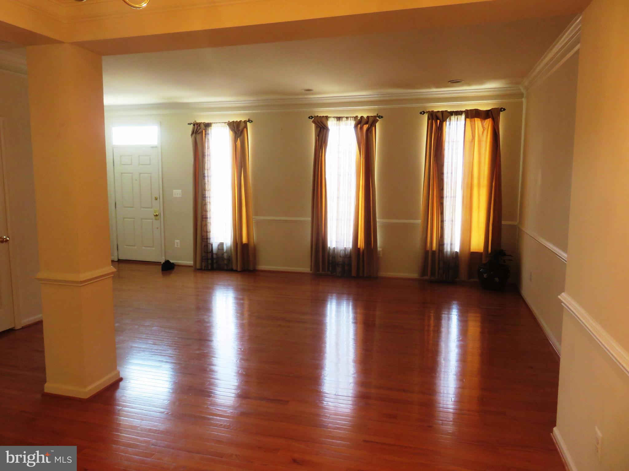 LOUDOUN VALLEY ESTATES - Residential Lease