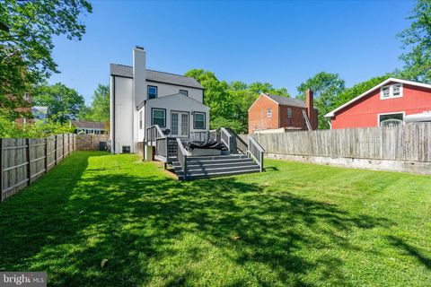 4814 FOX STREET COLLEGE PARK MD 20740