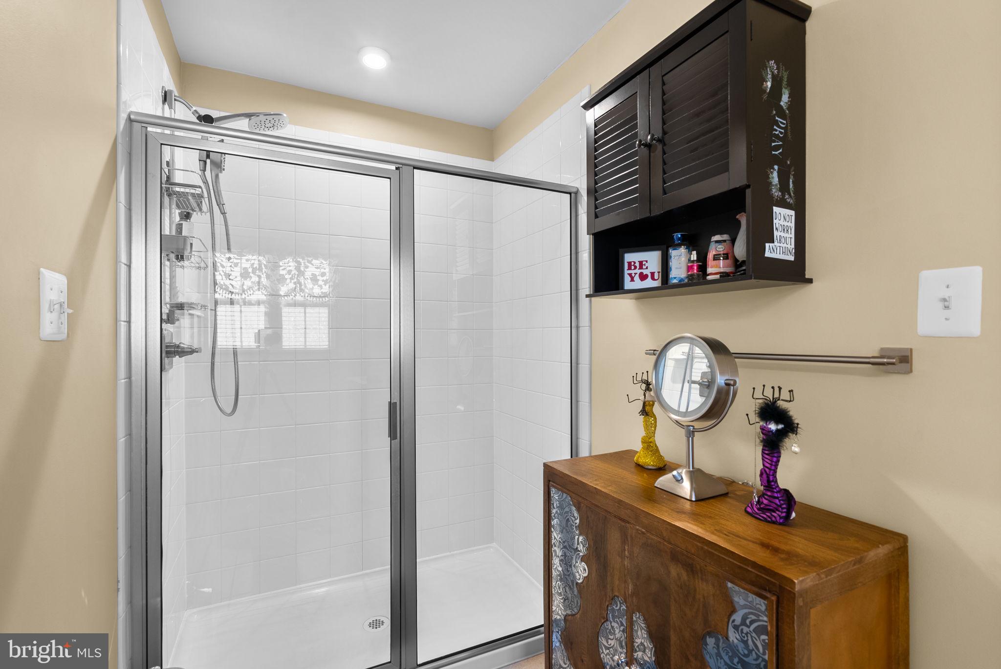 CREEKSIDE VILLAGE AT TANYARD SPRINGS - Residential