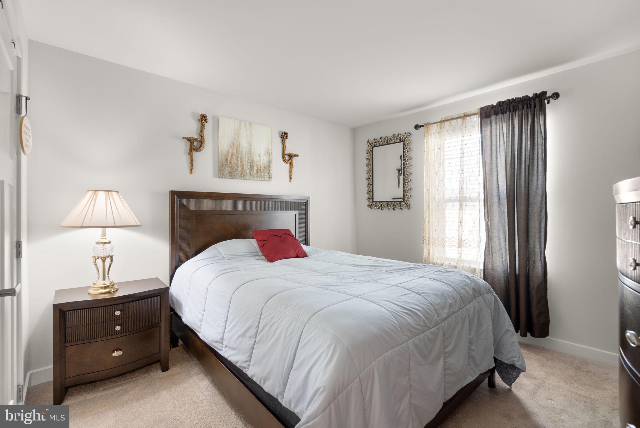 CREEKSIDE VILLAGE AT TANYARD SPRINGS - Residential