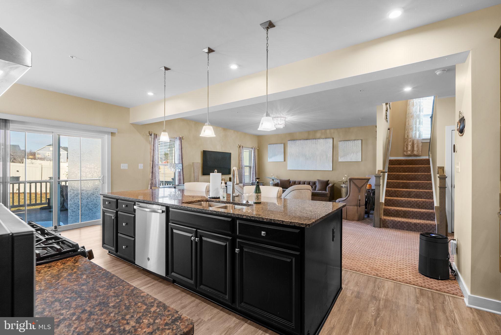 CREEKSIDE VILLAGE AT TANYARD SPRINGS - Residential