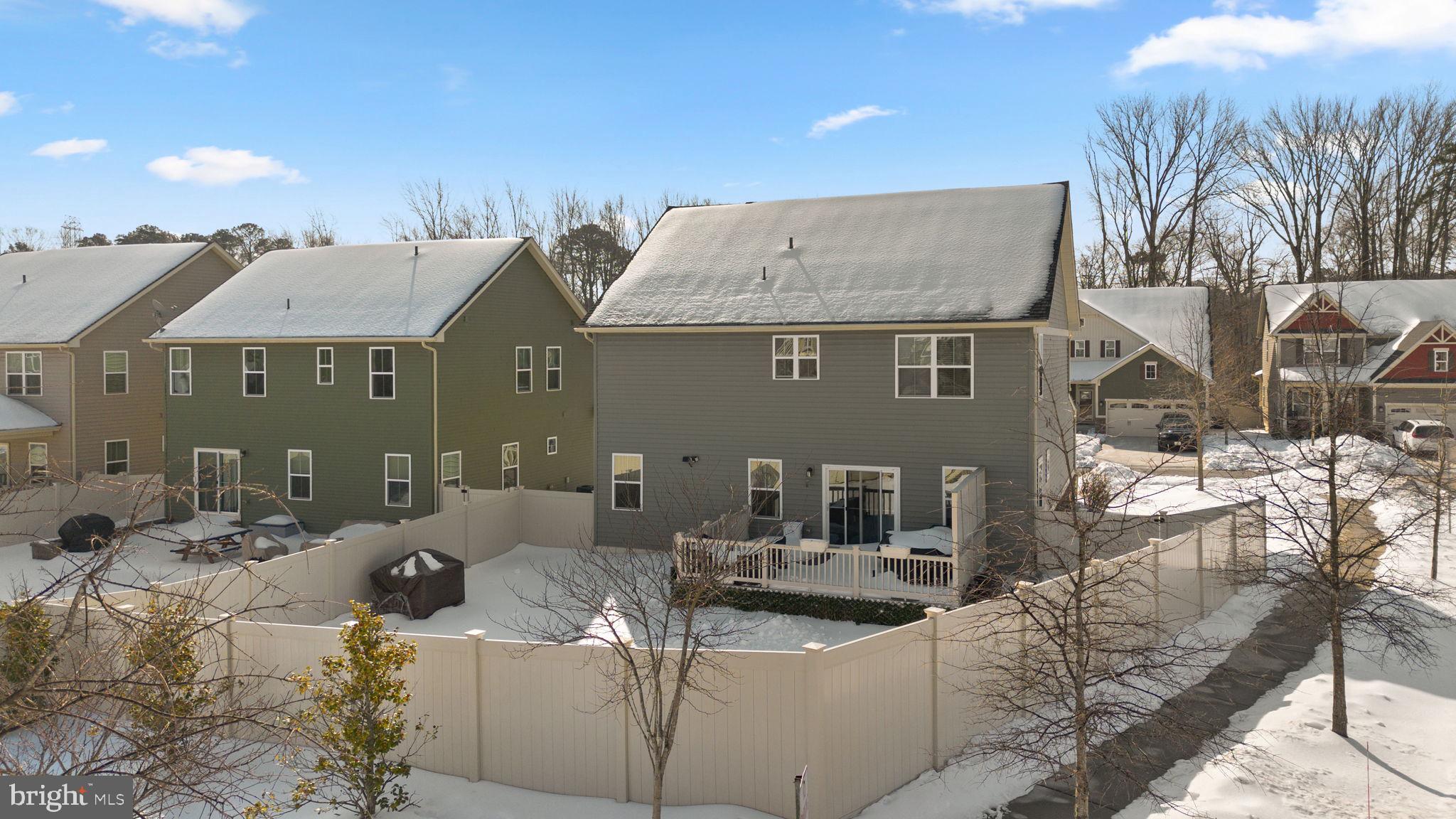 CREEKSIDE VILLAGE AT TANYARD SPRINGS - Residential