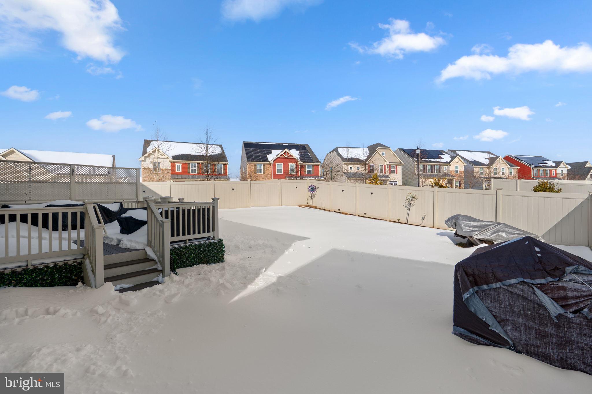 CREEKSIDE VILLAGE AT TANYARD SPRINGS - Residential