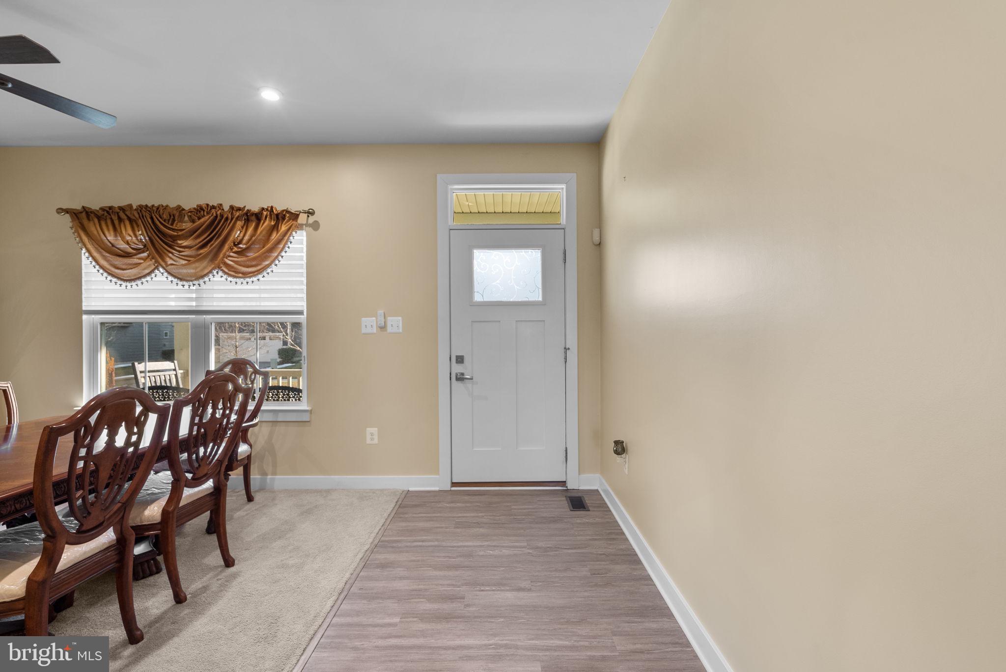 CREEKSIDE VILLAGE AT TANYARD SPRINGS - Residential