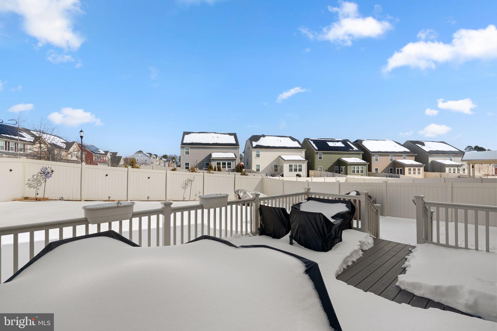 CREEKSIDE VILLAGE AT TANYARD SPRINGS - Residential