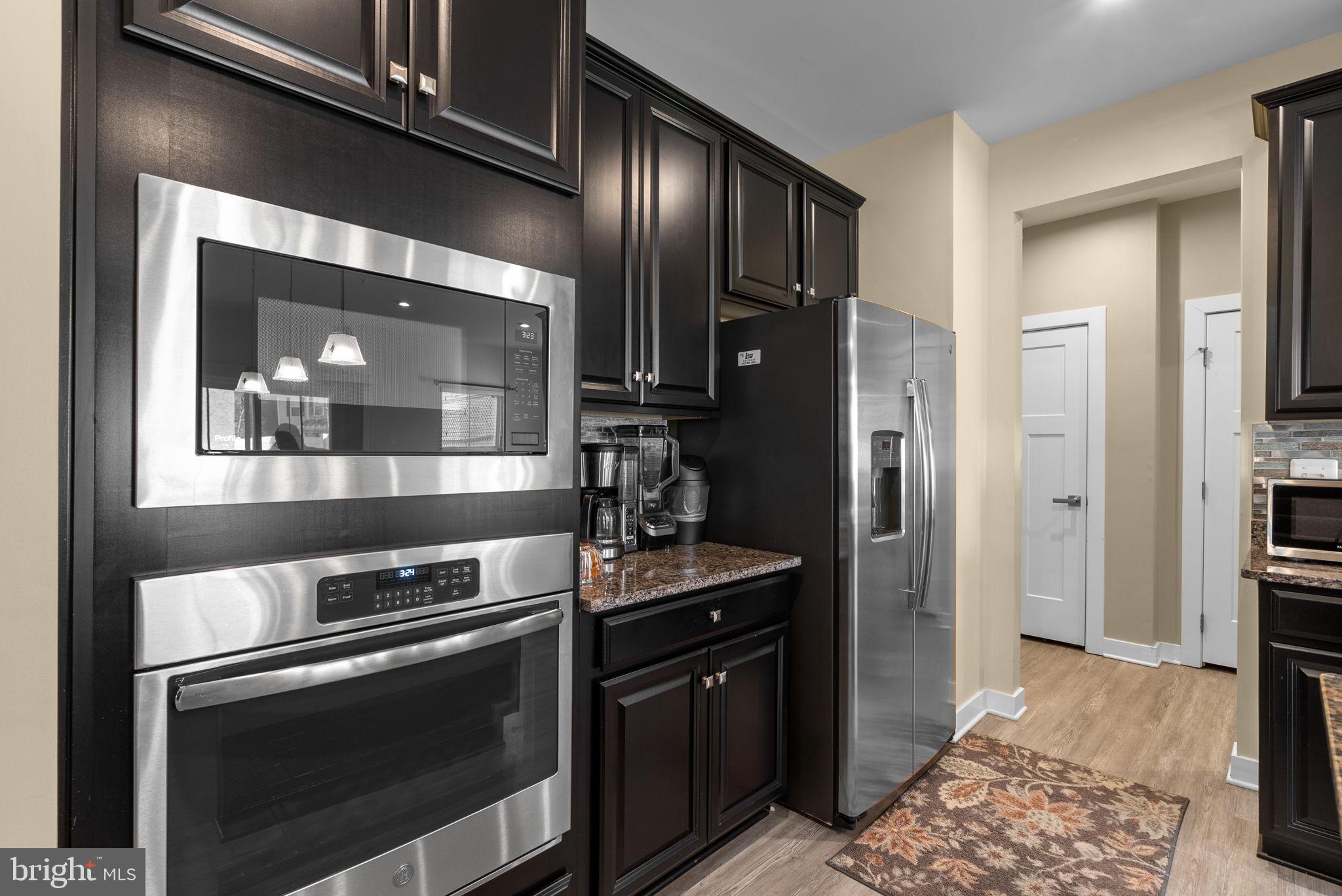 CREEKSIDE VILLAGE AT TANYARD SPRINGS - Residential