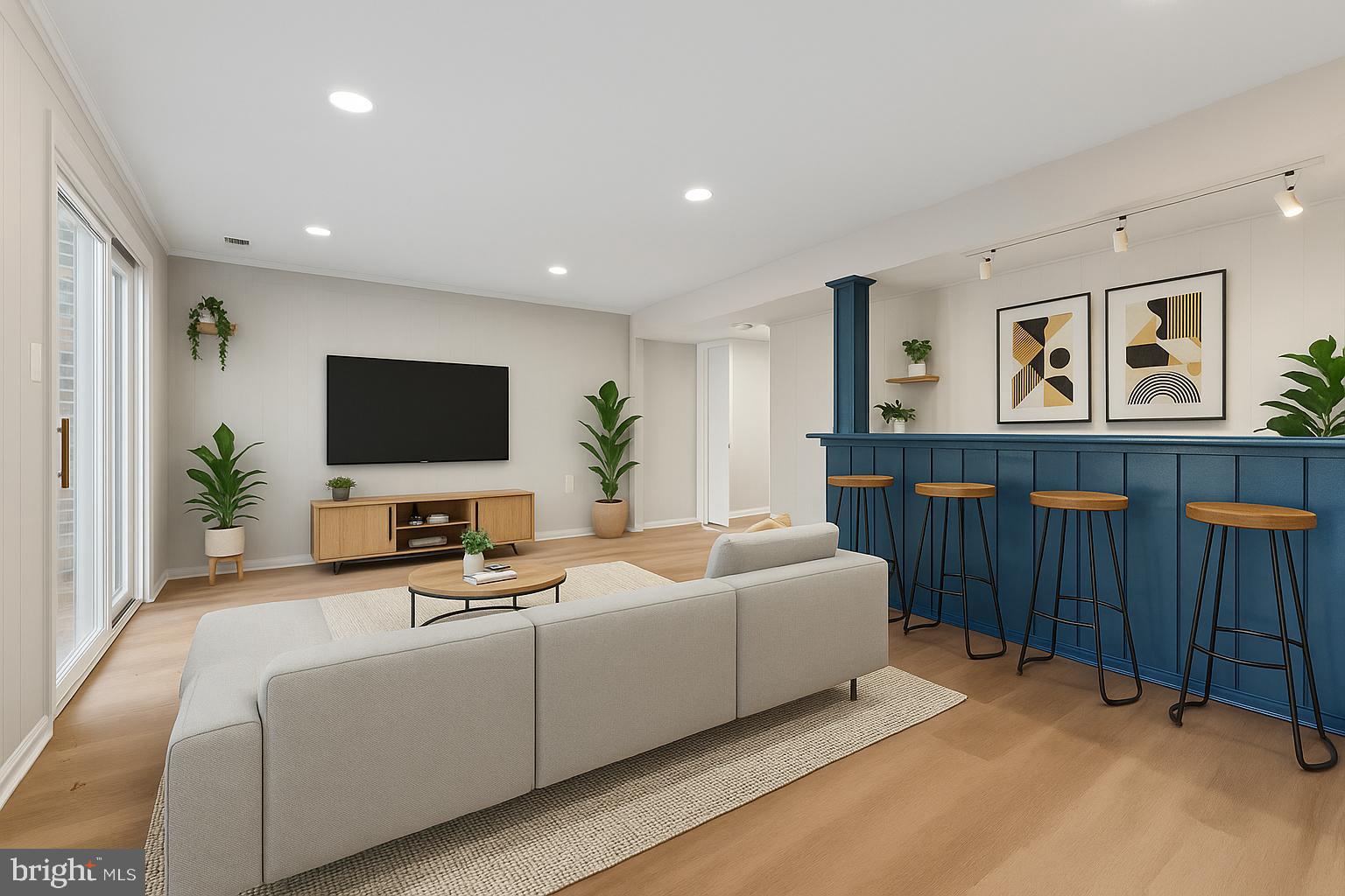 SHADY GROVE VILLAGE - Residential