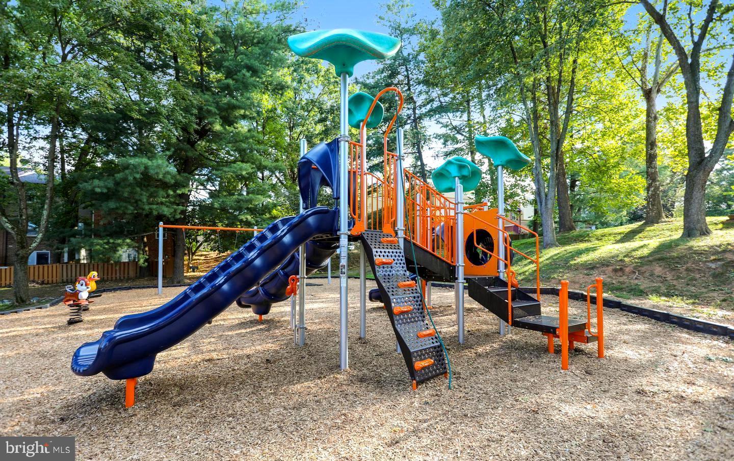 SHADY GROVE VILLAGE - Residential