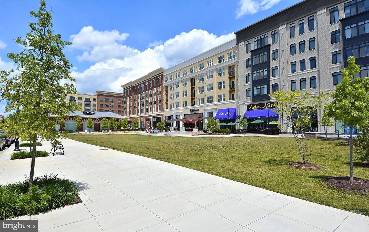 SHADY GROVE VILLAGE - Residential