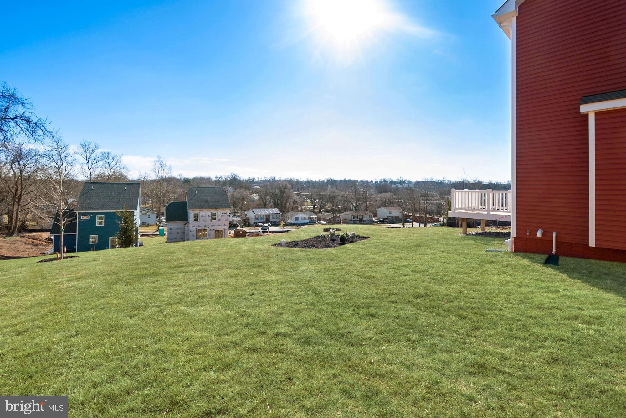 DEANWOOD PARK - Residential