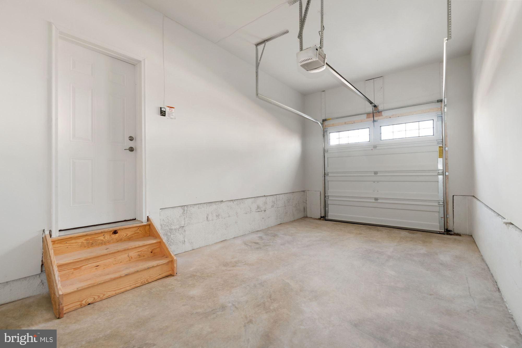 DEANWOOD PARK - Residential