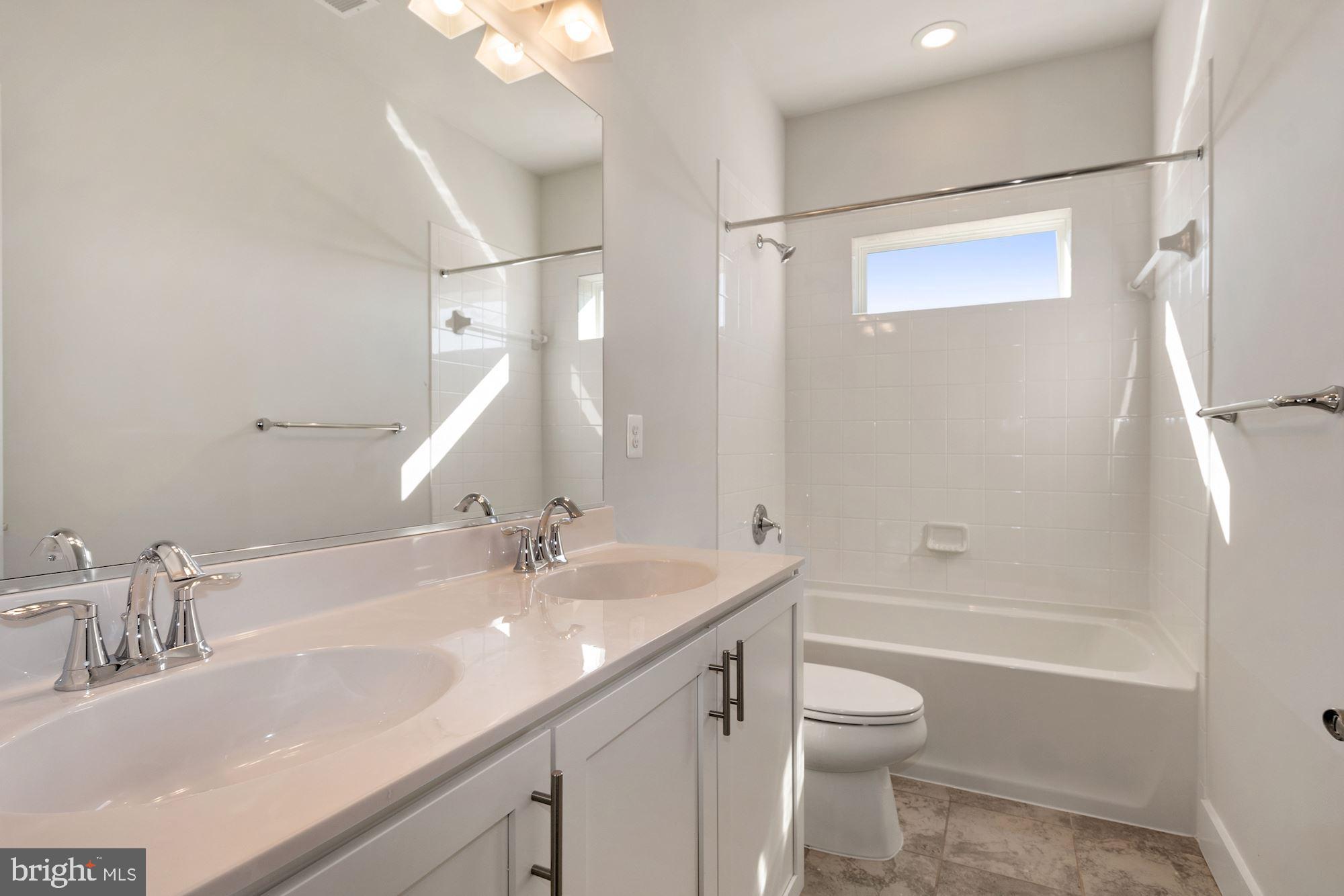 DEANWOOD PARK - Residential