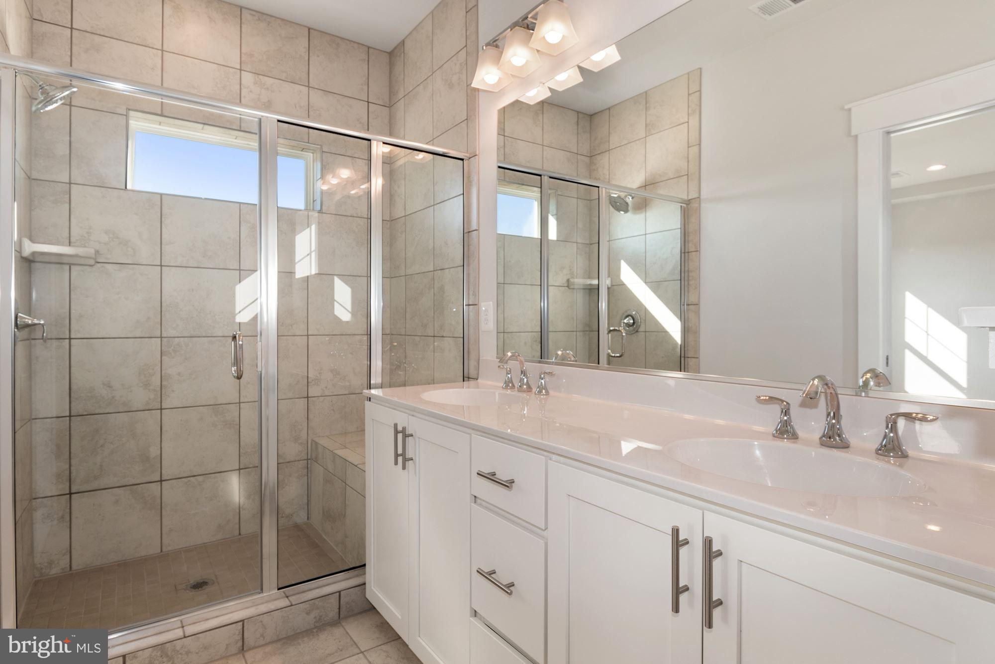 DEANWOOD PARK - Residential