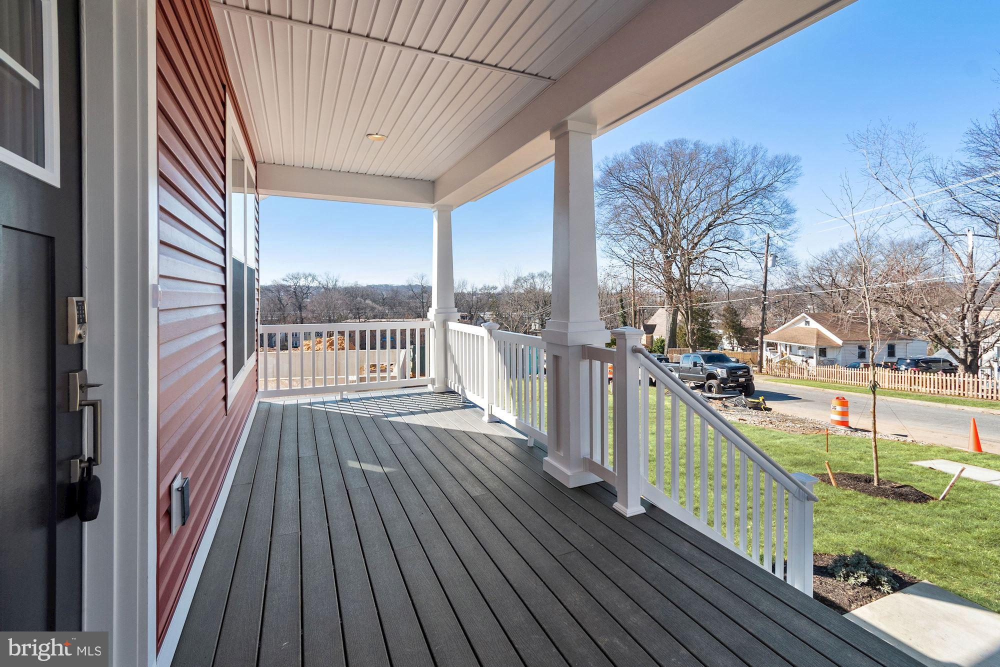 DEANWOOD PARK - Residential