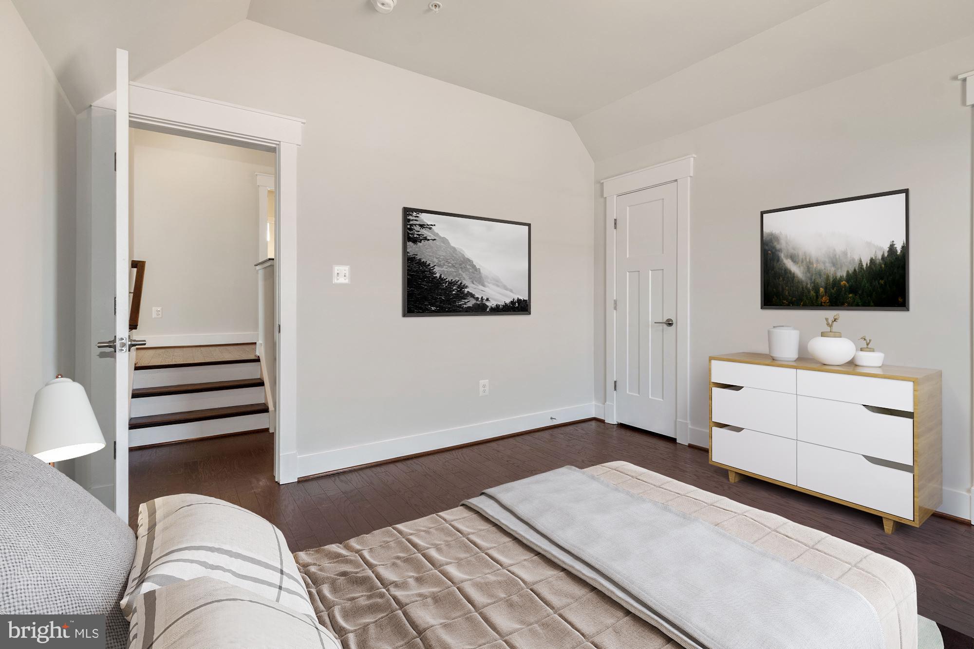 DEANWOOD PARK - Residential