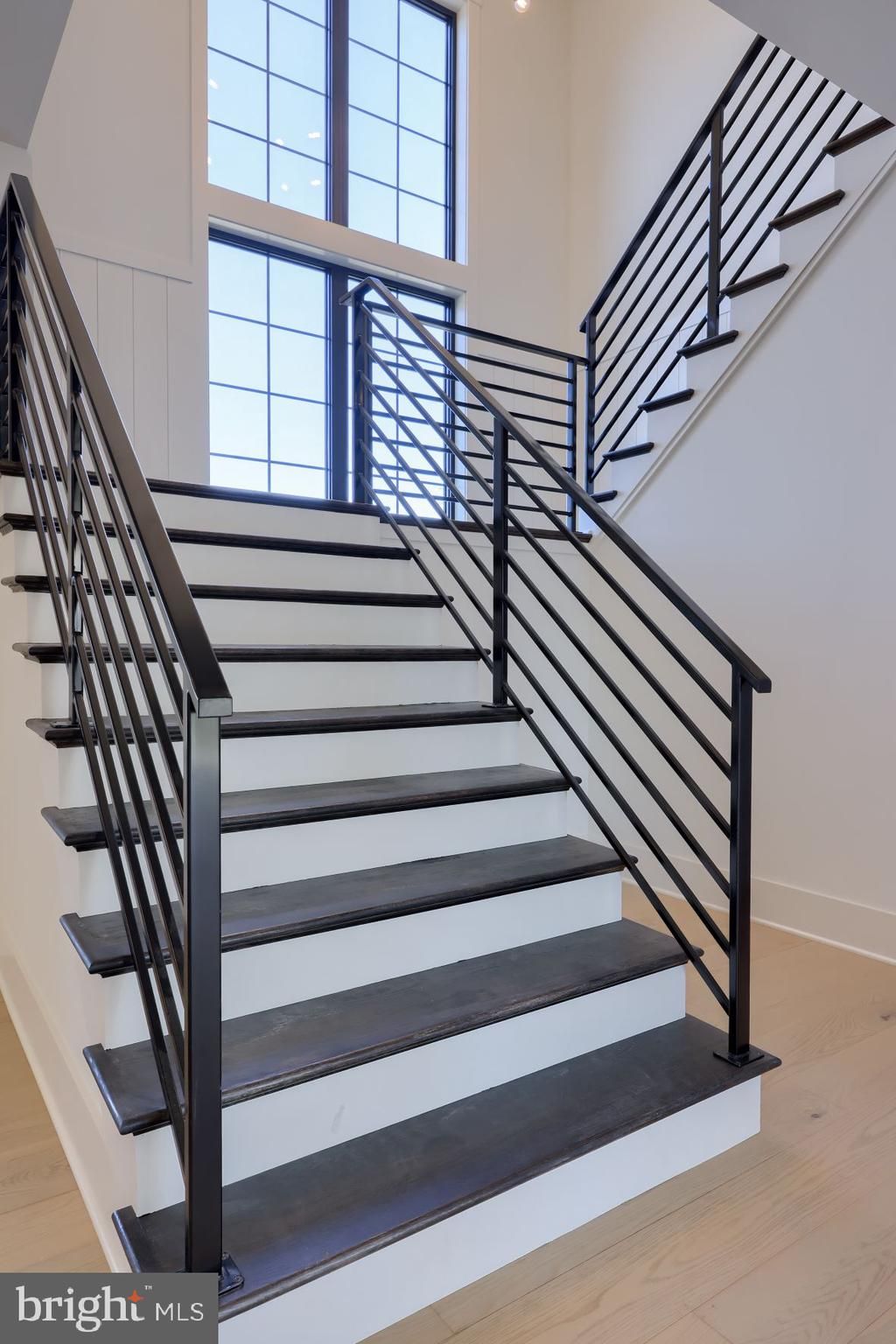 Photo of 9 STATION STONE LN, LITITZ, PA 17543 (MLS # PALA2034936)