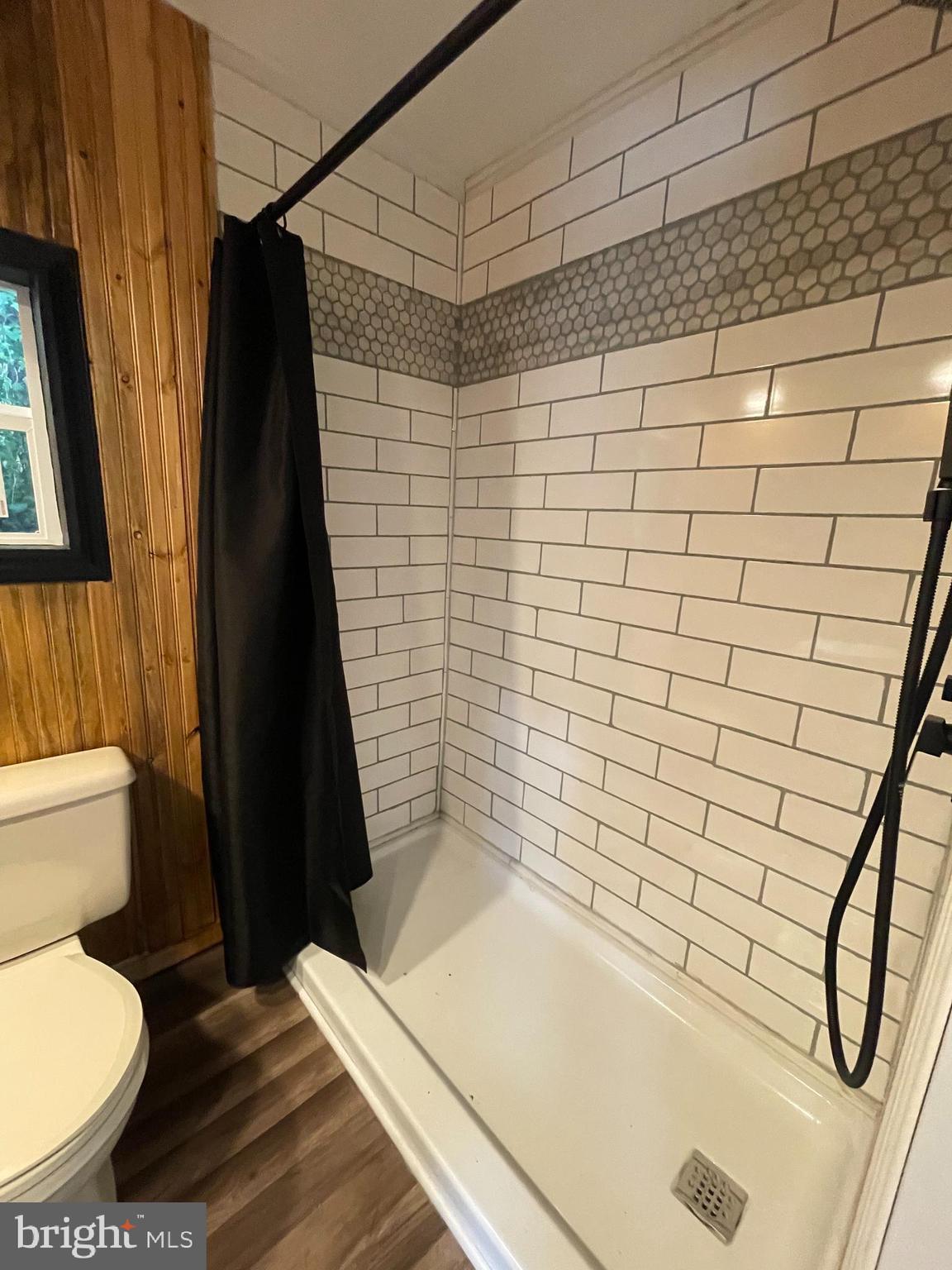 CINDY'S MOBILE HOME PARK - Residential