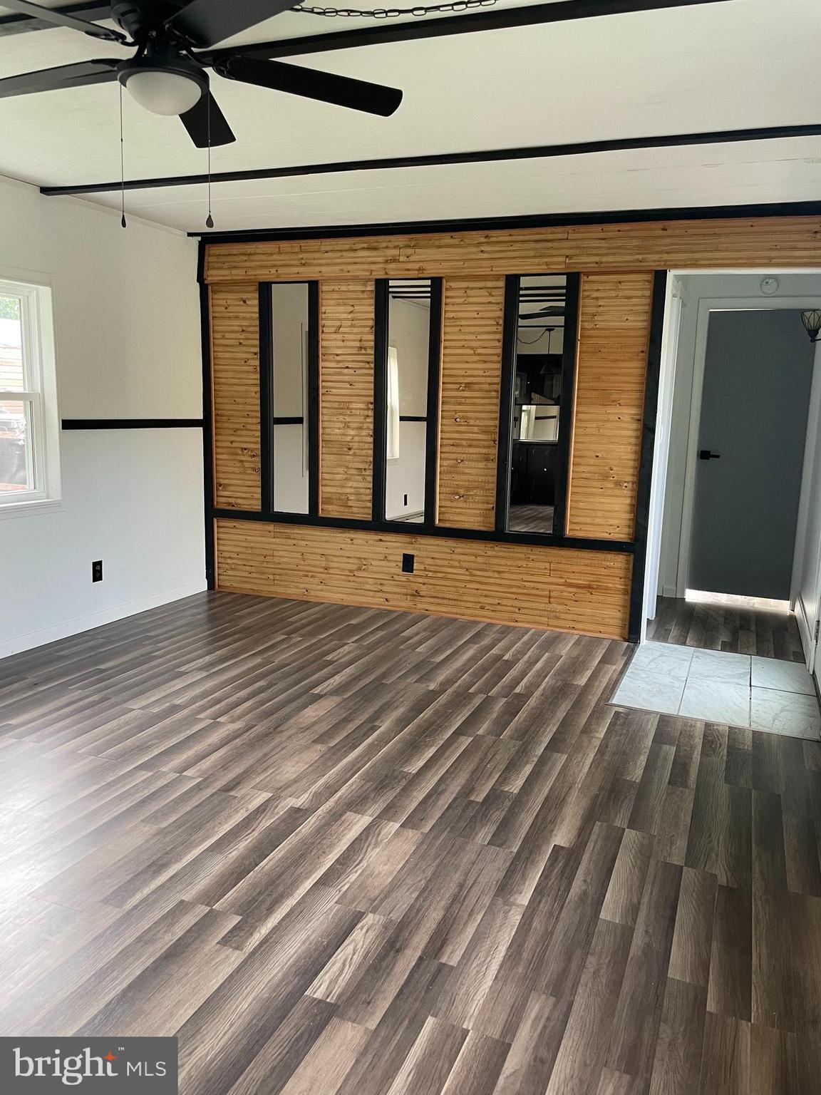 CINDY'S MOBILE HOME PARK - Residential