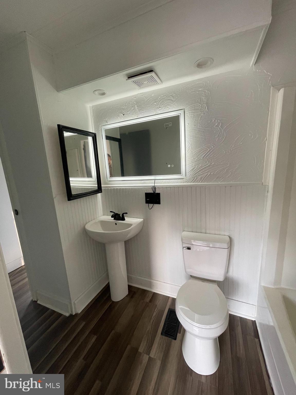 CINDY'S MOBILE HOME PARK - Residential