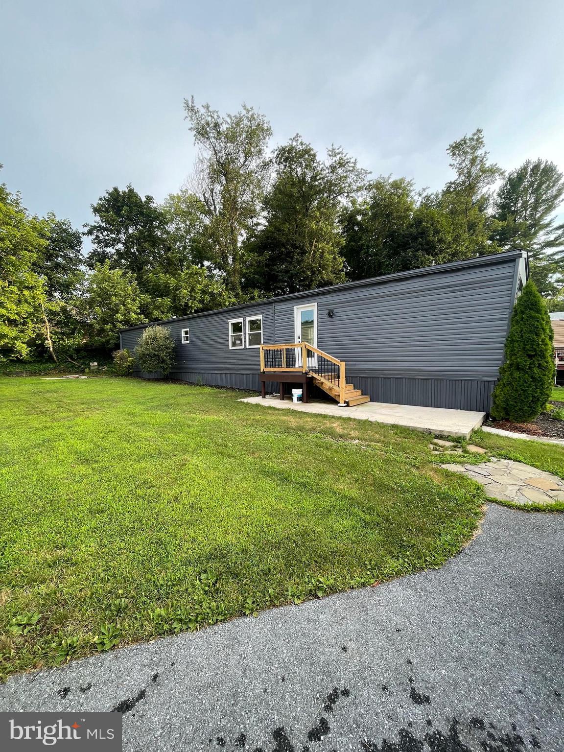 321 LEWIS ROAD
