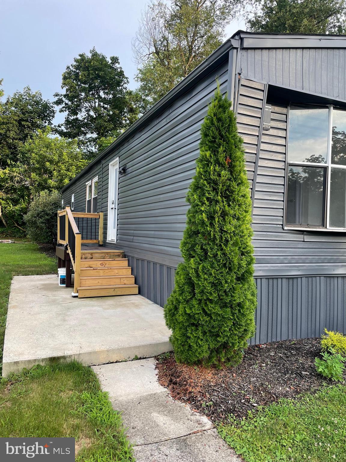 321 LEWIS ROAD