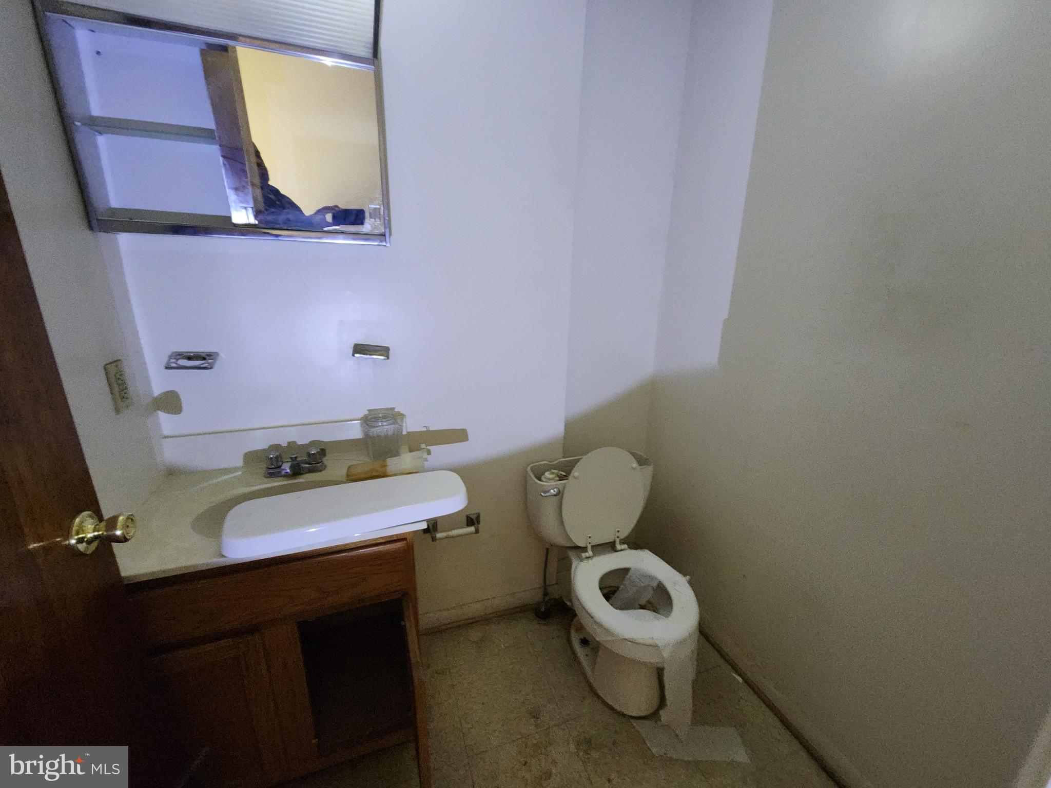 SANDTOWN-WINCHESTER - Residential