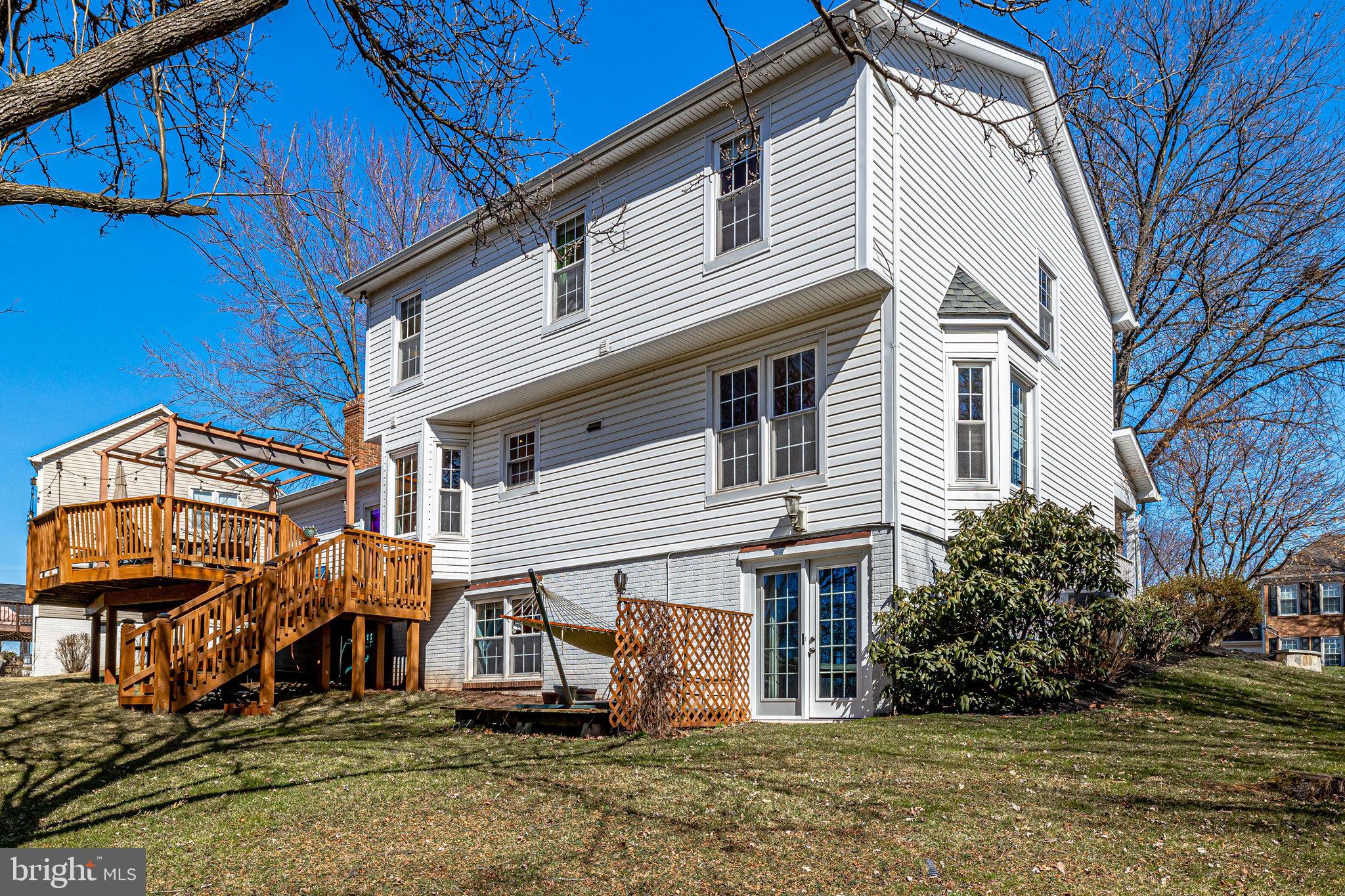 CHANTILLY HIGHLANDS - Residential