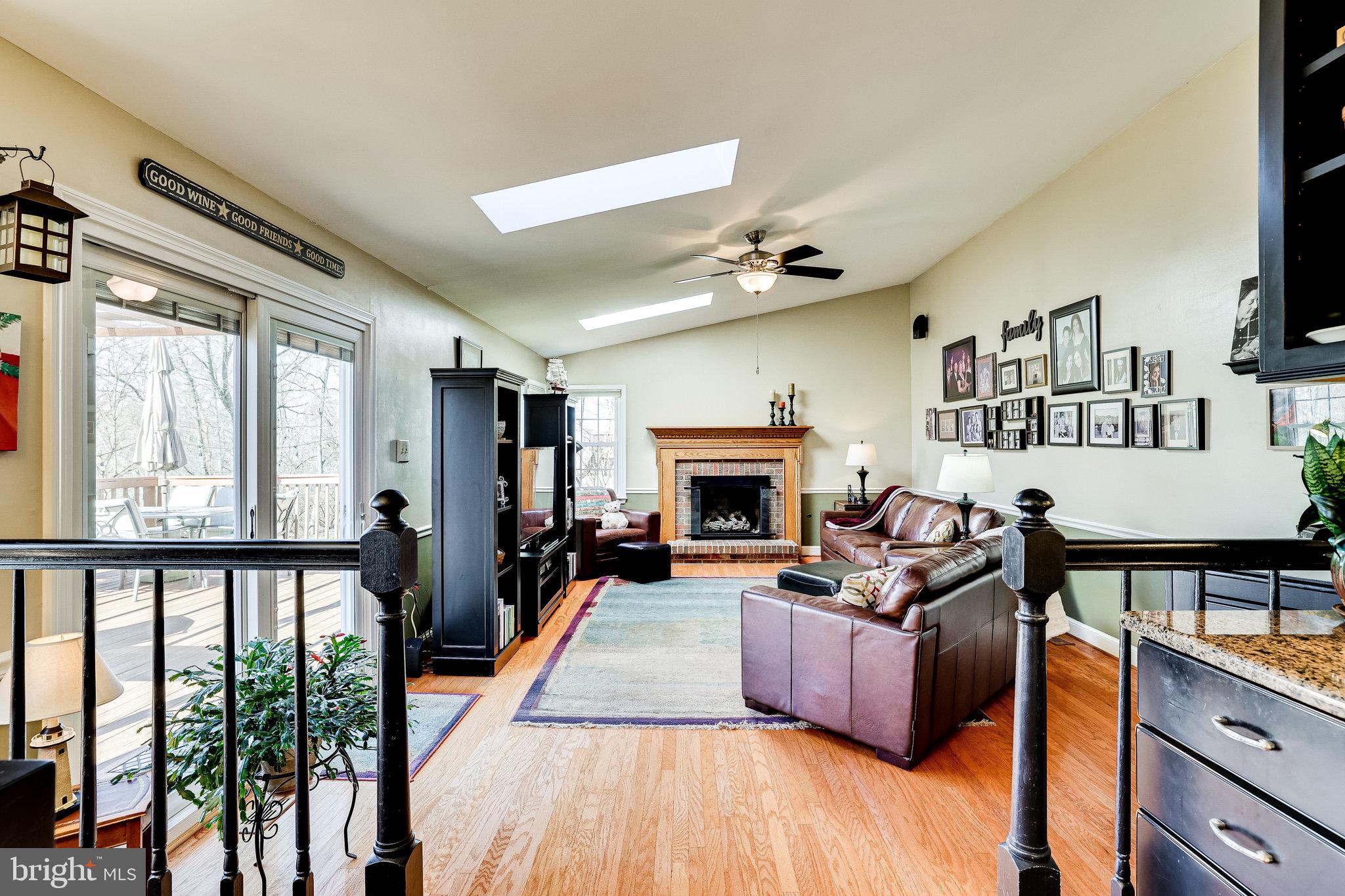 CHANTILLY HIGHLANDS - Residential