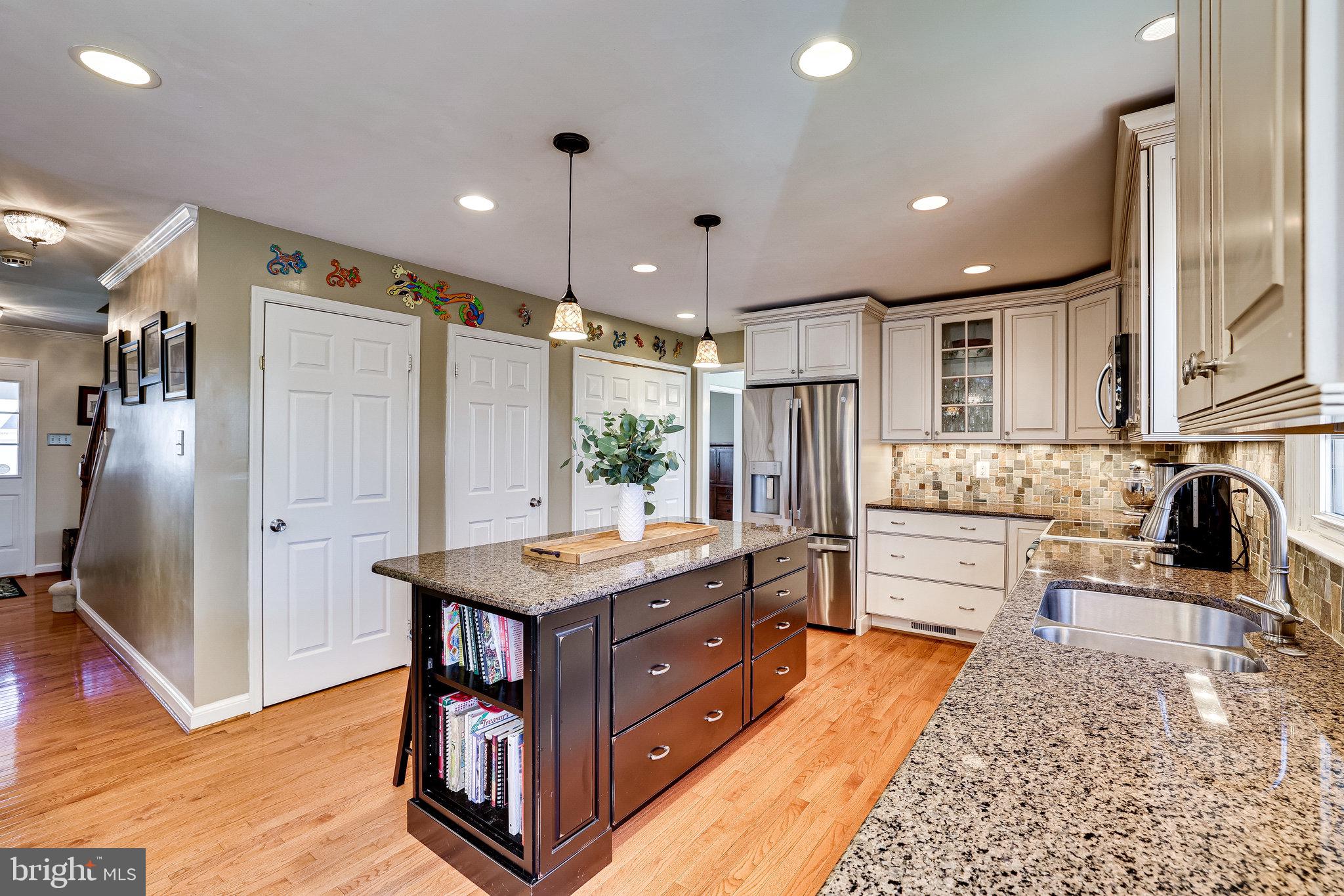 CHANTILLY HIGHLANDS - Residential