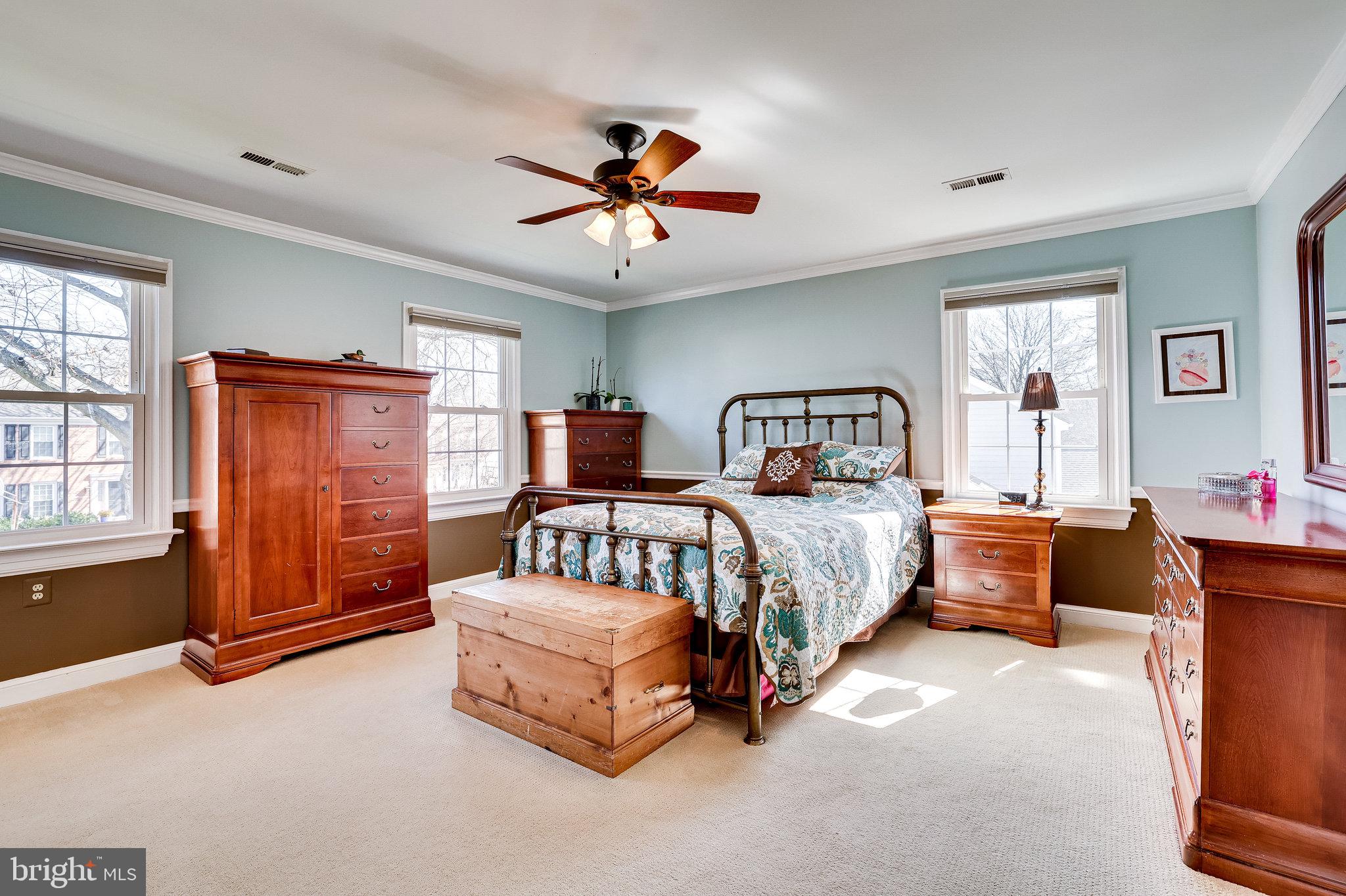 CHANTILLY HIGHLANDS - Residential