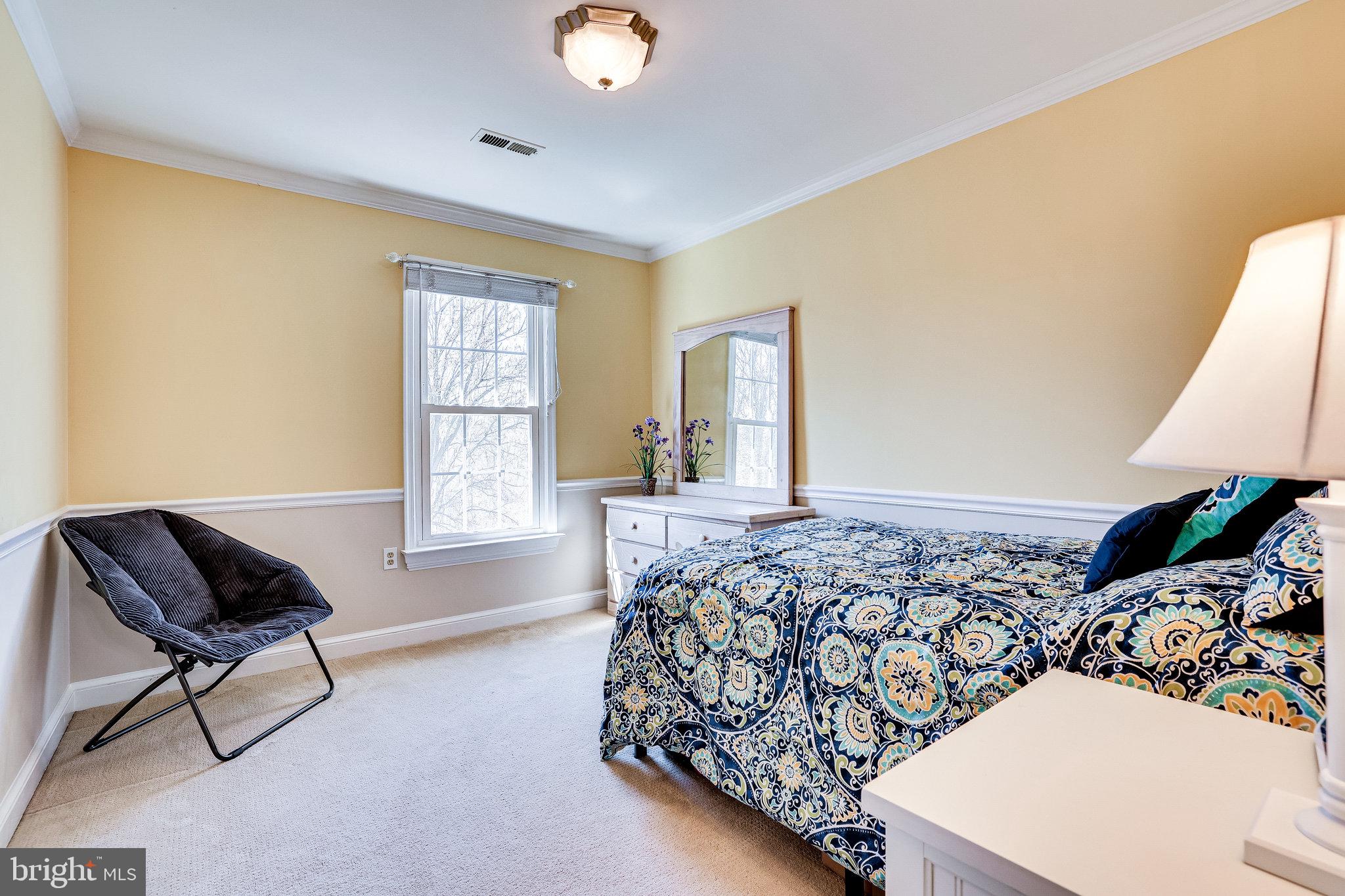 CHANTILLY HIGHLANDS - Residential