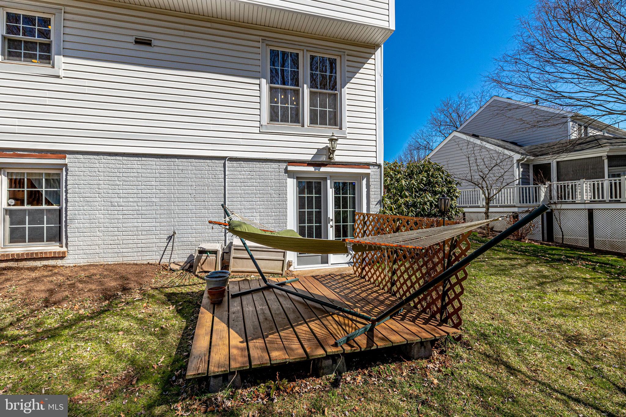 CHANTILLY HIGHLANDS - Residential