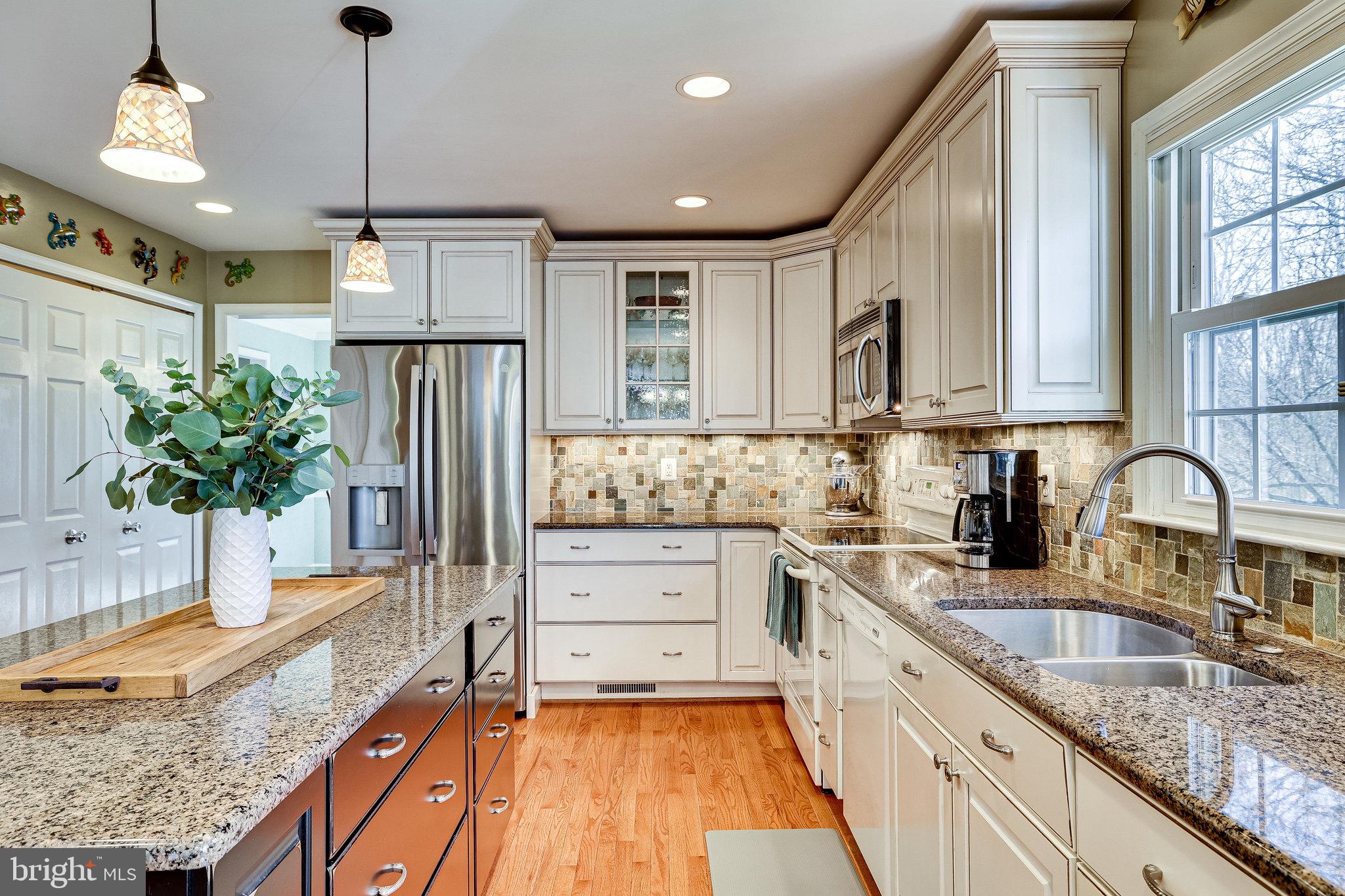 CHANTILLY HIGHLANDS - Residential