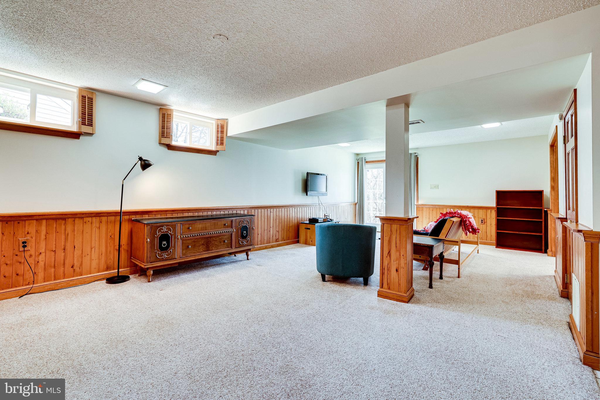 CHANTILLY HIGHLANDS - Residential