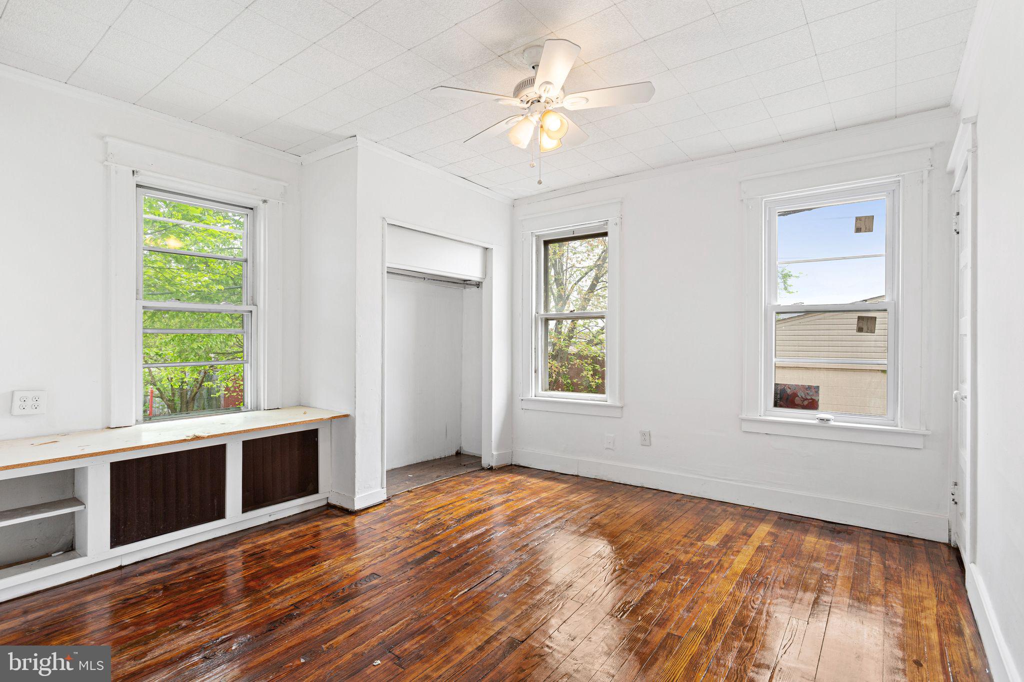 COLLINGDALE - Residential