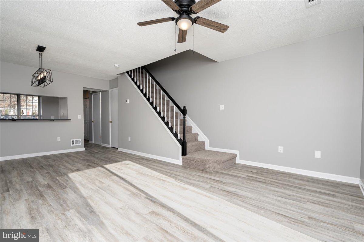 GLENSHIRE TOWNE - Residential