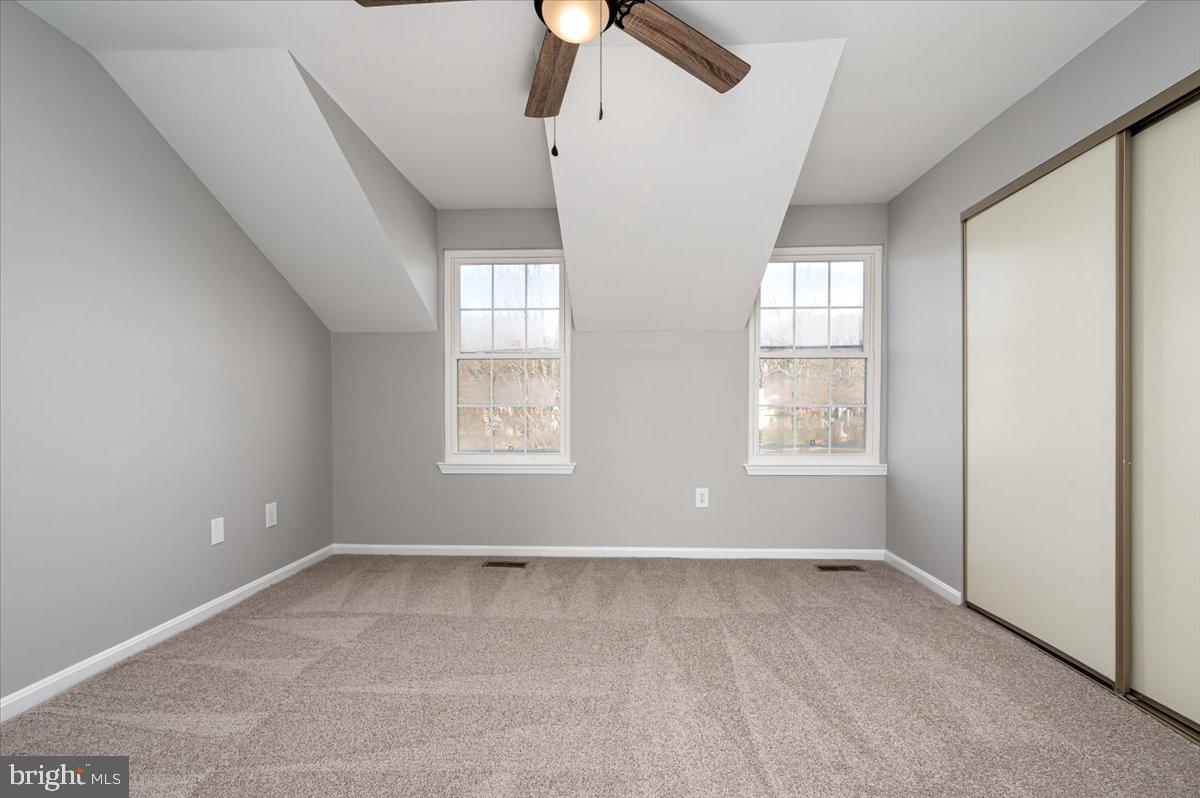 GLENSHIRE TOWNE - Residential