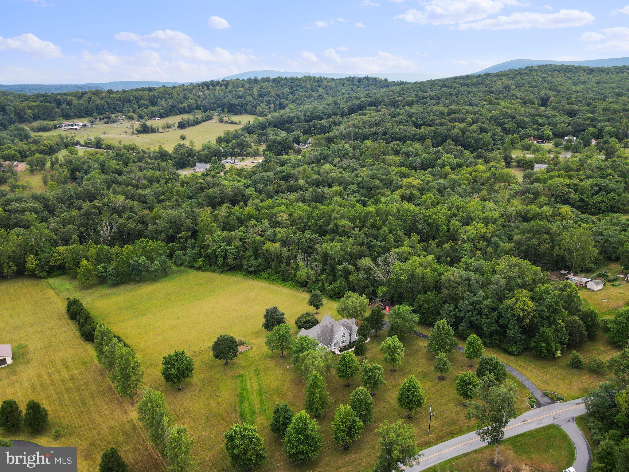 BIG POOL - Residential