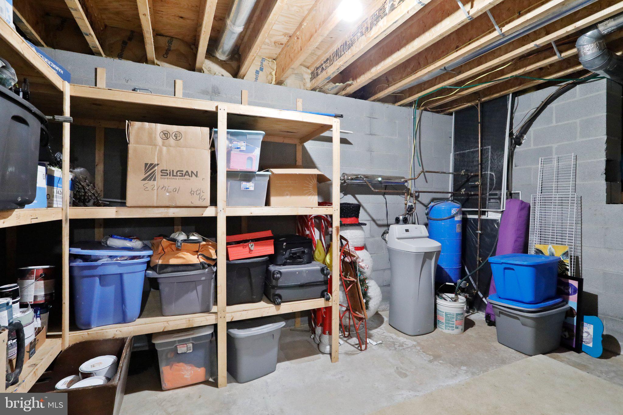 BIG POOL - Residential