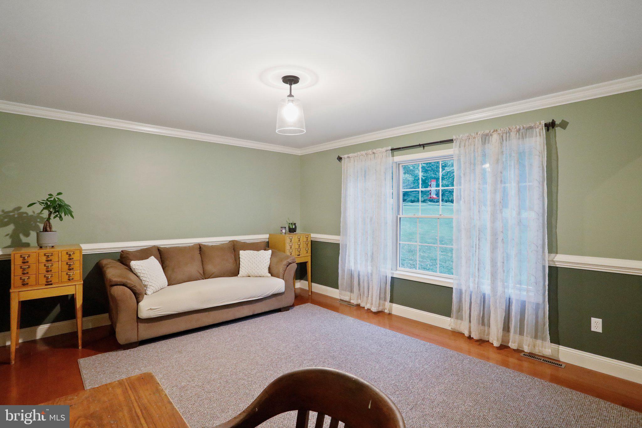 BIG POOL - Residential