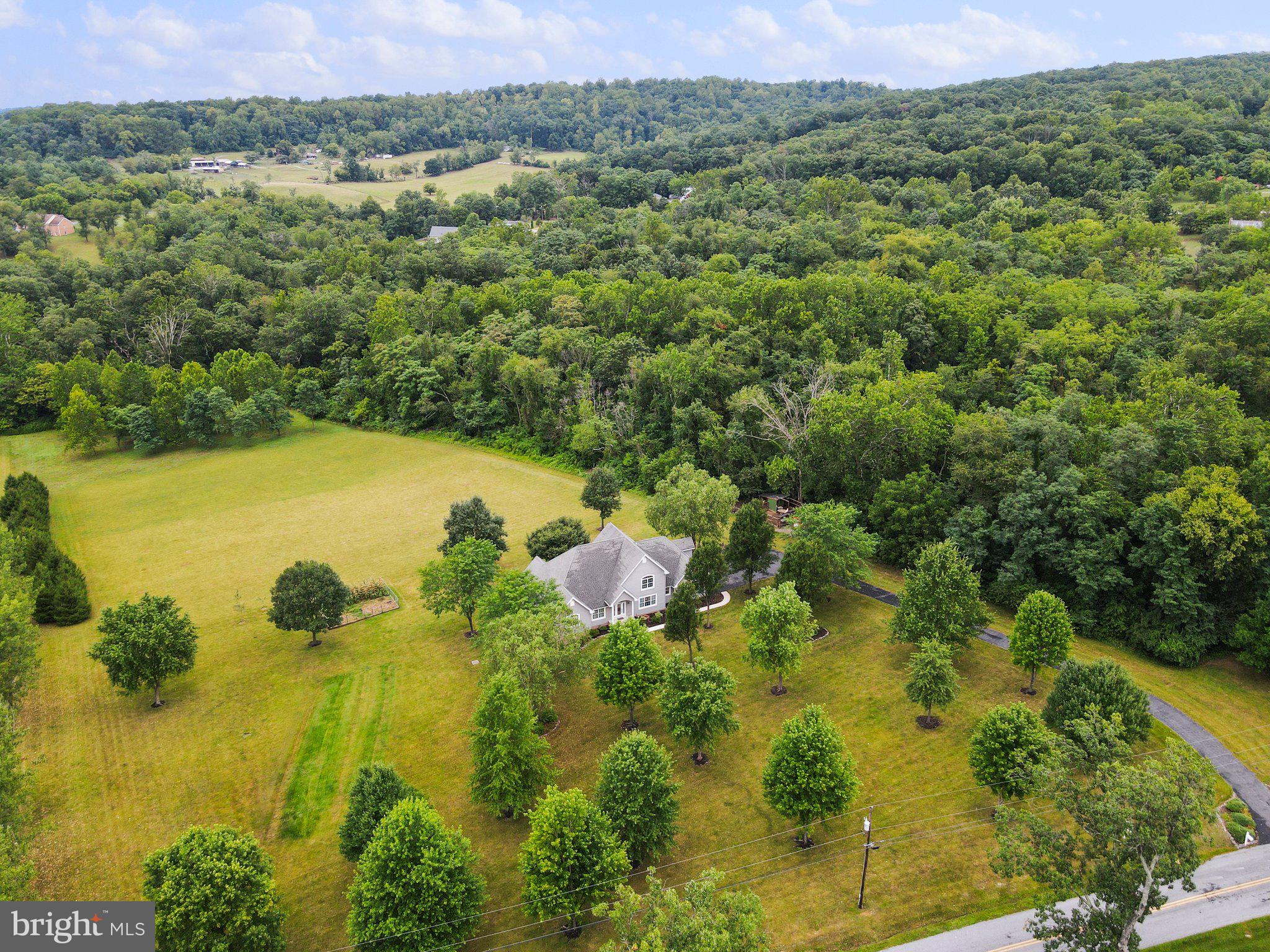 BIG POOL - Residential
