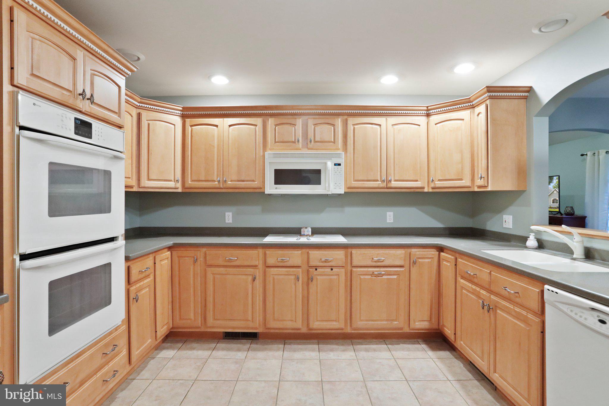 BIG POOL - Residential