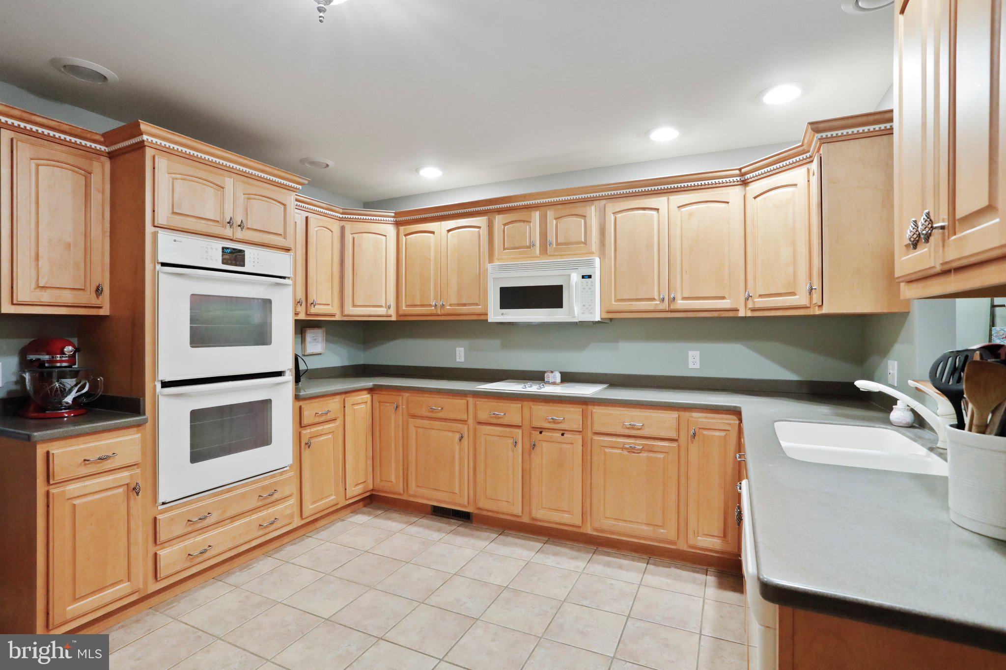 BIG POOL - Residential