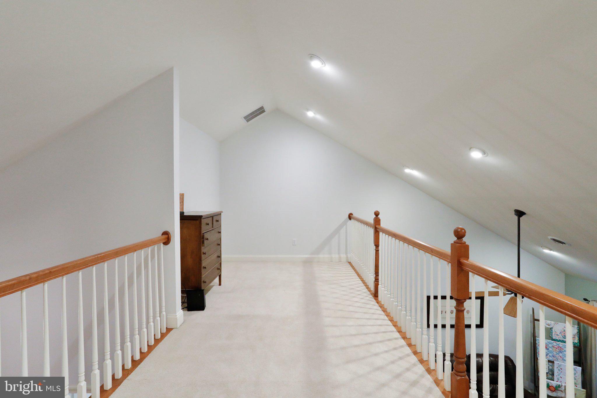 BIG POOL - Residential