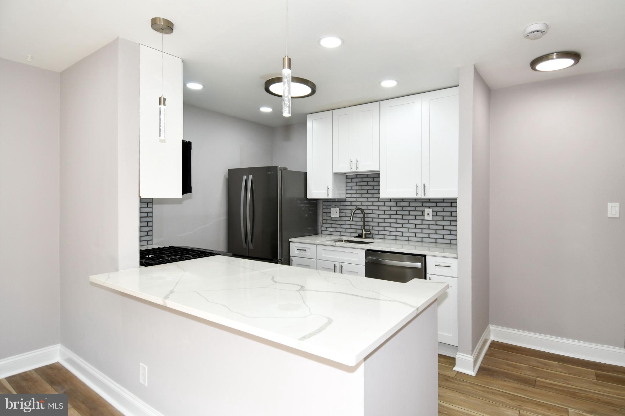 3225 UNIVERSITY BOULEVARD W 22