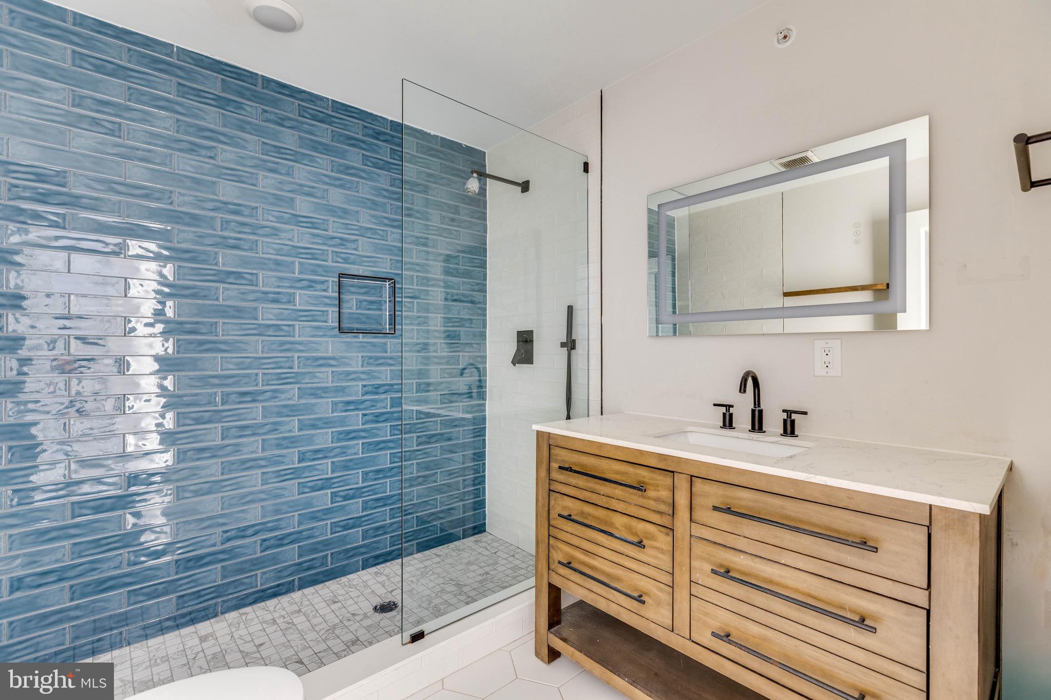 OLDE KENSINGTON - Residential Lease