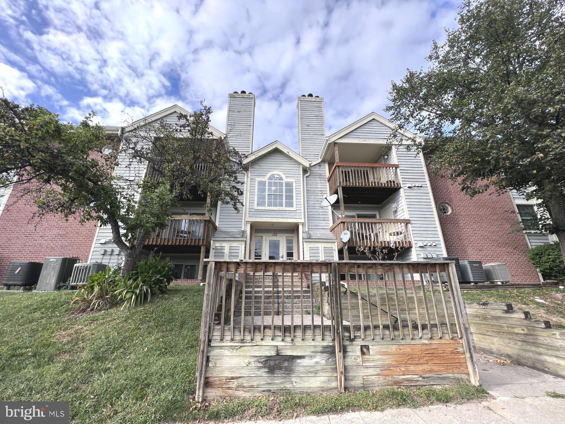 CROMWELL FOUNTAIN - Residential Lease